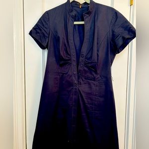 Simple and easy blue Tahari popover dress, size 6